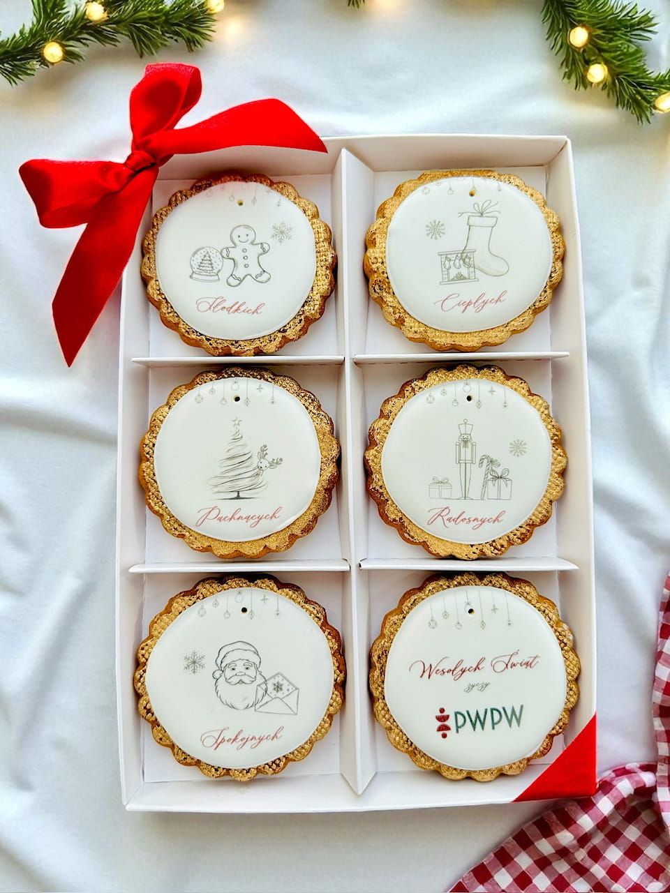 Pierniki personalizowane z logo na święta, możliwość personalizacji, lukier królewski, zestaw