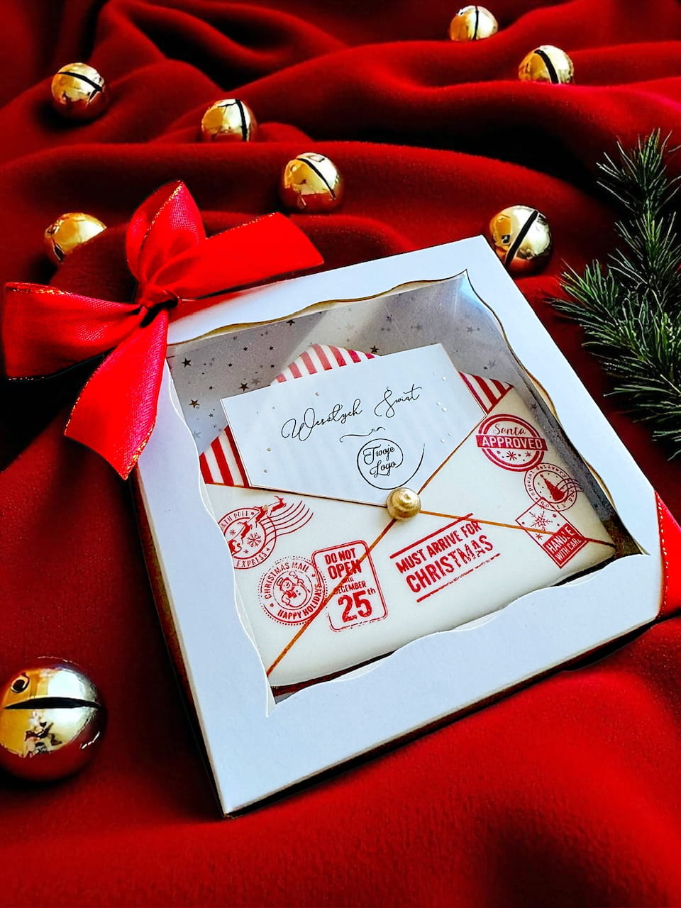 List personalizowany z piernika, świąteczny list pięknie zapakowany