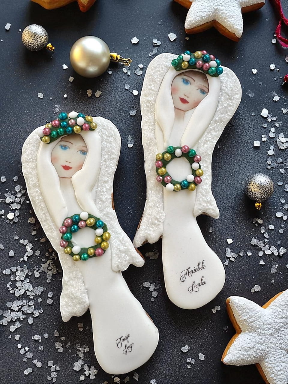 Piernik świąteczny w kształci aniołka, personalizowany piernik dla firm