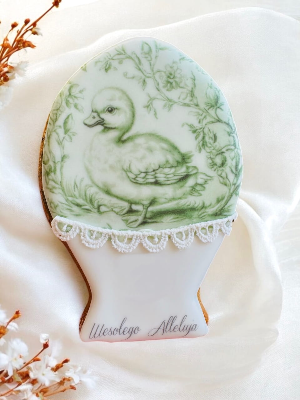 Wielkanocne jajko retro w kielichu z logo, personalizowany pierniczek