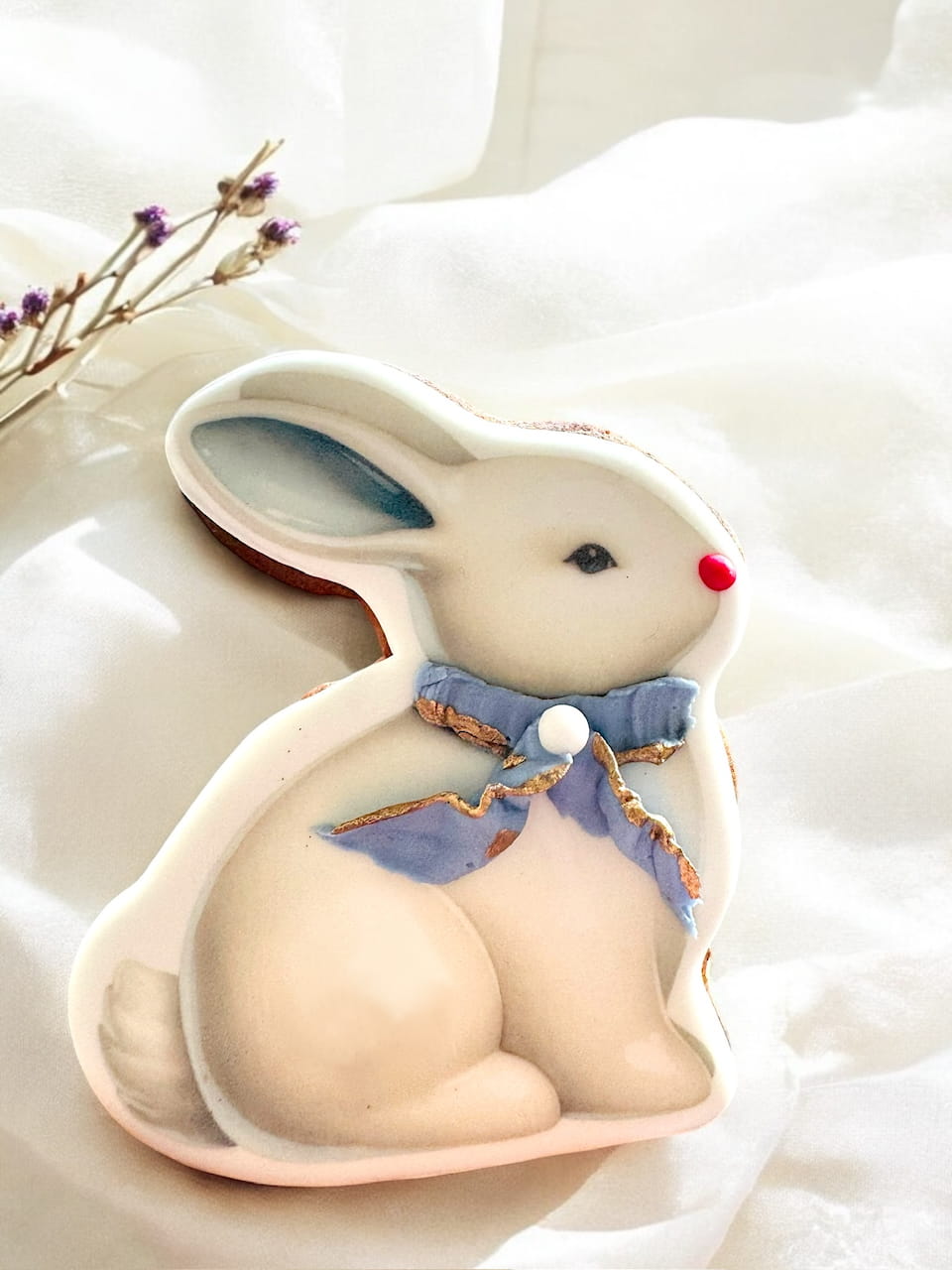 Wielkanocny zajączek z piernika z personalizowanym logo